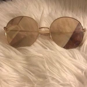 Round frame sunglasses
